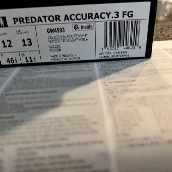 Adidas Predator Mens Soccer Shoes Sz 12 - Picture 3 of 10